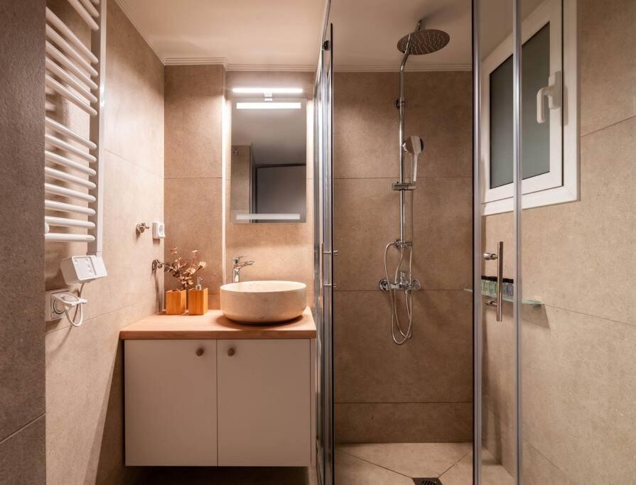 Delightful Sense 2Bd Apt In Kolonaki 7 Min To Metro Atenas Exterior foto